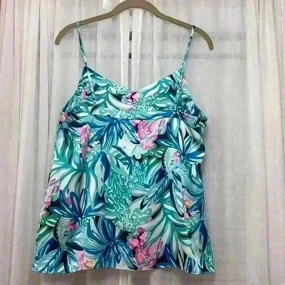 Lilly Pulitzer Medium Margaery Shell. item#6U - Picture 6 of 7